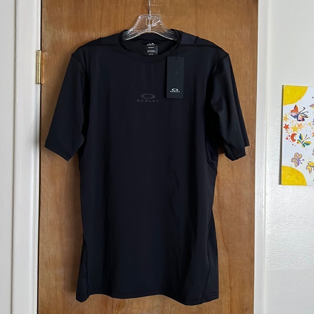Oakley Sportwear Base Layer Top